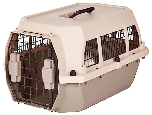 Amazon Basics Hard-Sided Pet Carrier